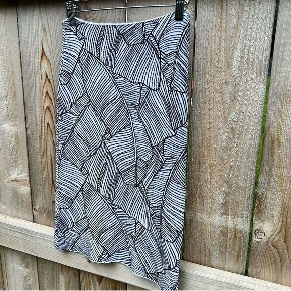 Ella Moss Stretchy Midi Pencil Skirt Black-and-white Graphic Patterns size XS - Picture 4 of 6